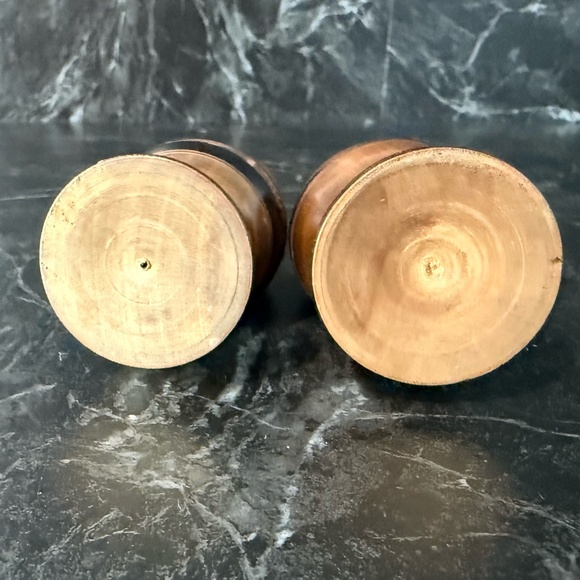 Wooden Salt and Pepper Shakers - Picture 7 of 9